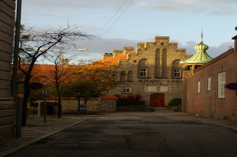 Åbningstider for Aubade Aalborg – Hvornår er der åbent og lukket? - 1