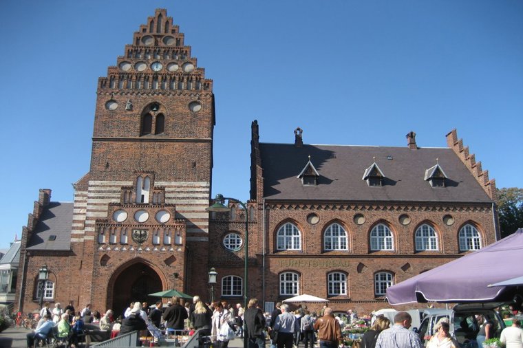 Åbningstider for Best Seller NAME IT, ROSKILDE – Hvornår er der åbent og lukket? - 1