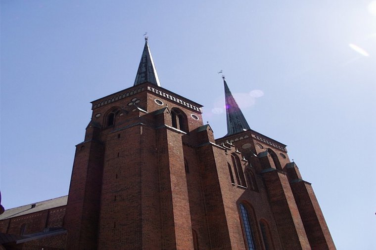 Åbningstider for Best Seller NAME IT, ROSKILDE – Hvornår er der åbent og lukket? - 2