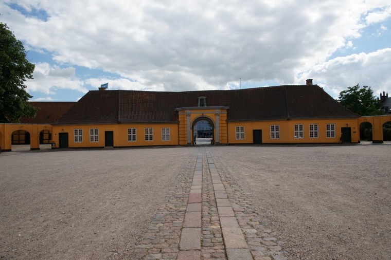 Åbningstider for Deres Roskilde – Hvornår er der åbent og lukket? - 1