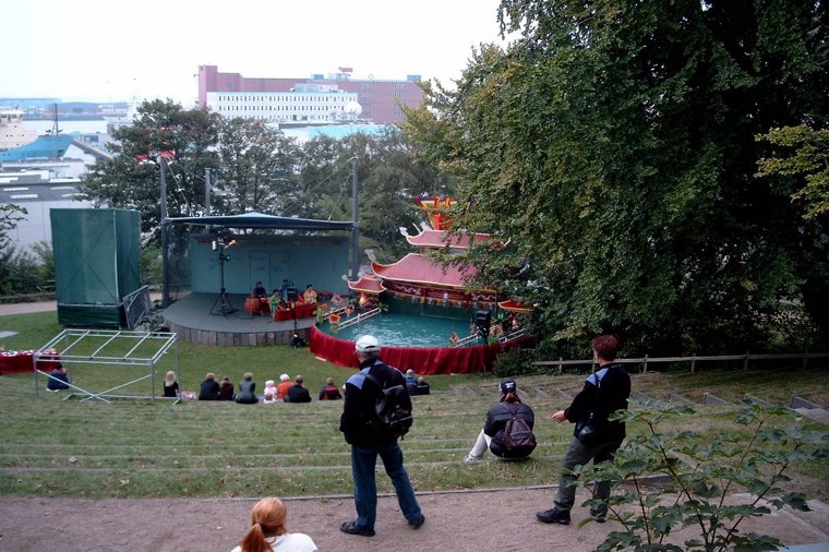 Åbningstider for Designers Remix Esbjerg – Hvornår er der åbent og lukket? - 1