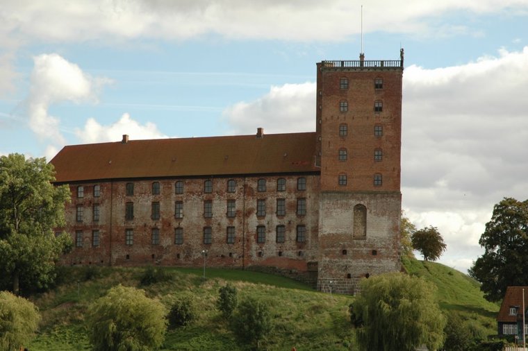 Åbningstider for Fona Kolding – Hvornår er der åbent og lukket? - 1