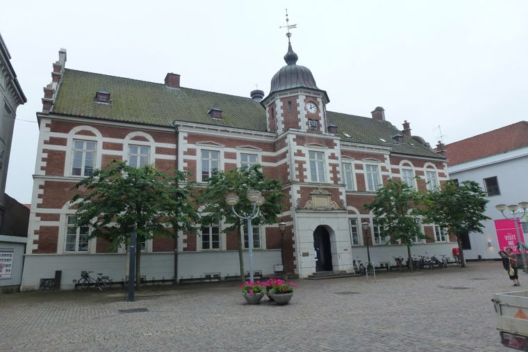 Åbningstider for Grenes Horsens – Hvornår er der åbent og lukket? - 1