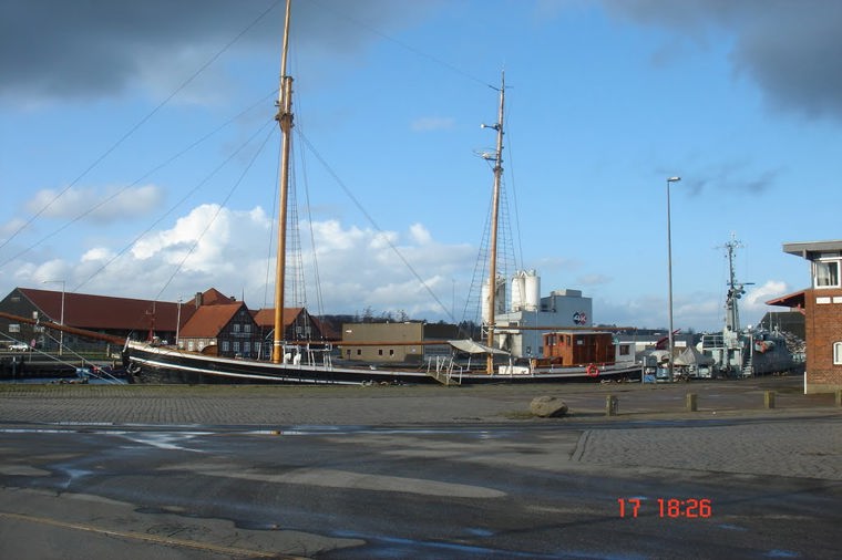 Åbningstider for Helly Hansen INTERSPORT FIELDS – Hvornår er der åbent og lukket? - 1