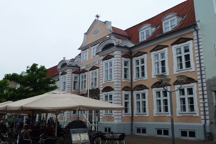 Åbningstider for H&M Bytorv Horsens – Hvornår er der åbent og lukket? - 2