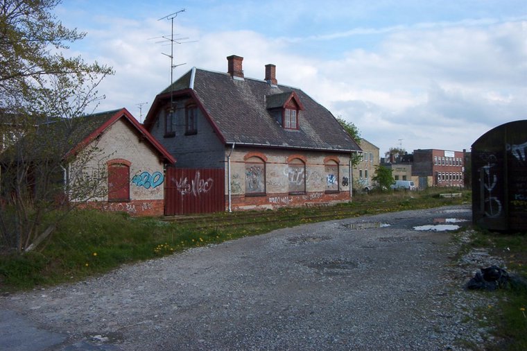 Åbningstider for House Doctor WULFF OG KONSTALI – Hvornår er der åbent og lukket? - 2