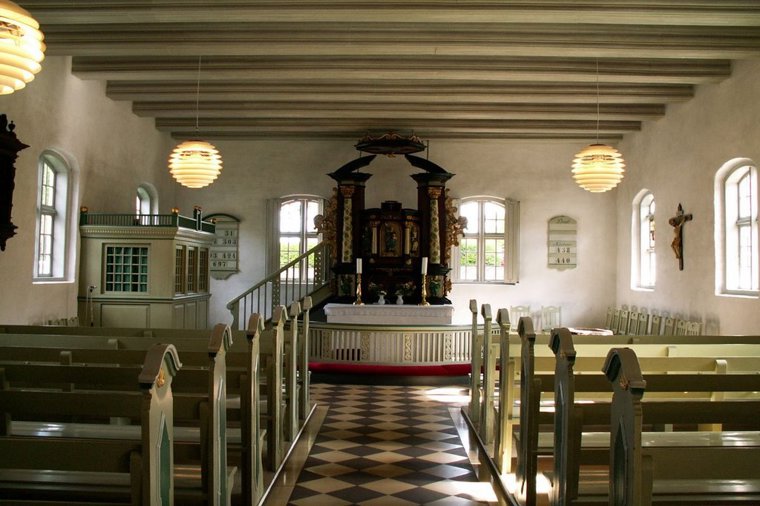 Åbningstider for Interflora Clausen Bellis – Hvornår er der åbent og lukket? - 1