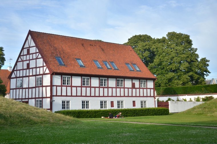 Åbningstider for Jack & Jones Aalborg – Hvornår er der åbent og lukket? - 1