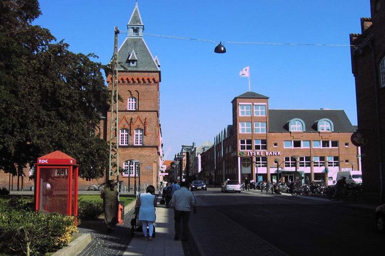 Åbningstider for Jack & Jones Esbjerg – Hvornår er der åbent og lukket? - 1