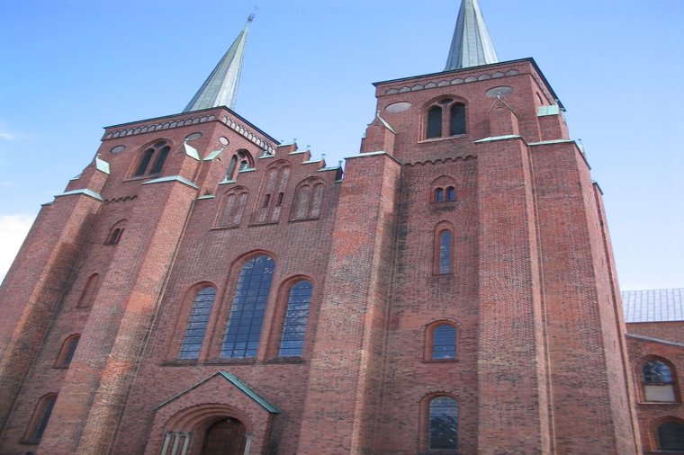 Åbningstider for Jack & Jones Roskilde – Hvornår er der åbent og lukket? - 2