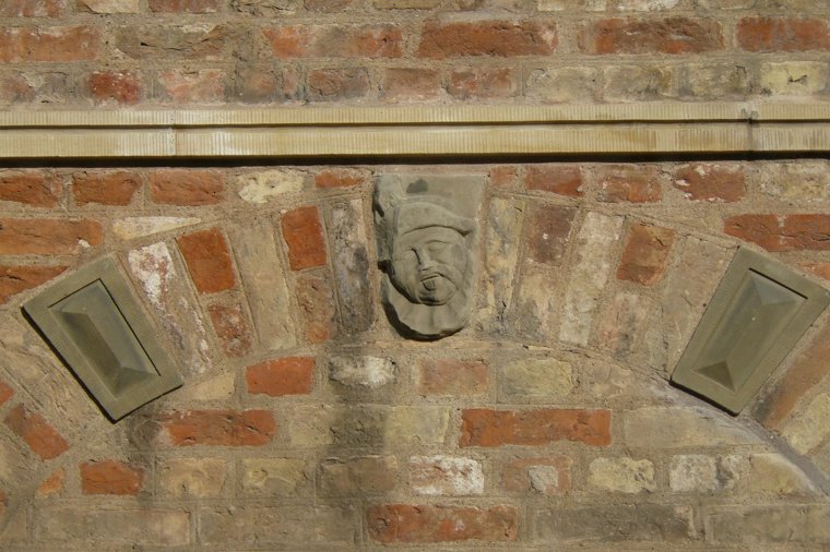 Åbningstider for Jutlander Bank JUTLANDER – Hvornår er der åbent og lukket? - 1