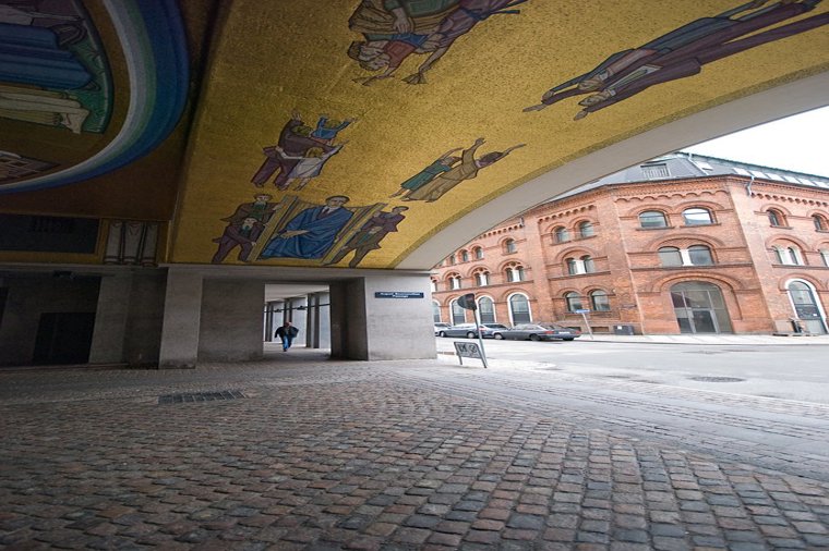 Åbningstider for Lagkagehuset Butikschef   Karen Emilie – Hvornår er der åbent og lukket? - 1