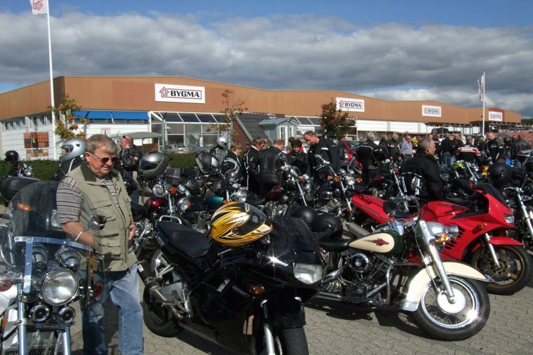 Åbningstider for Mekonomen Jens Fisker Automobiler A/S – Hvornår er der åbent og lukket? - 1