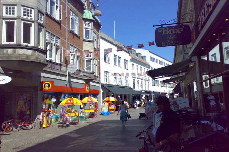 Åbningstider for Pieces København K, Nygade 7 – Hvornår er der åbent og lukket? - 1