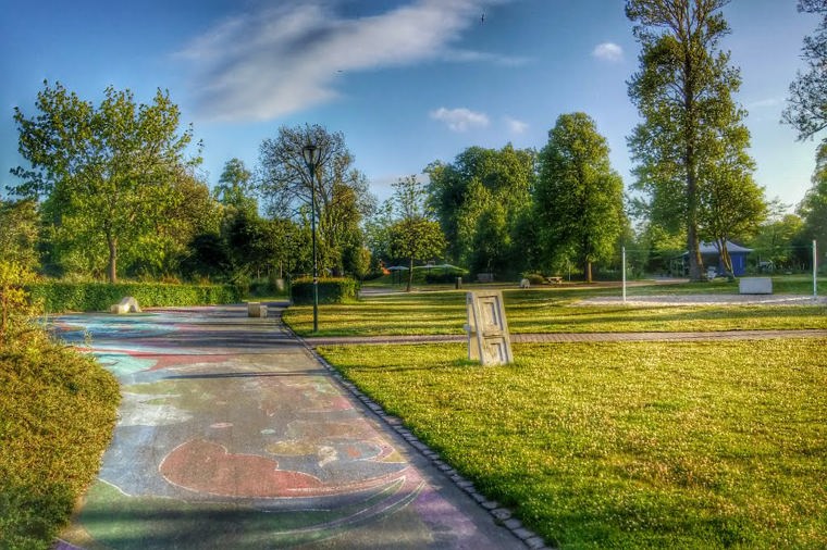 Åbningstider for Shell SHELL AALBORG KAROLINELUNDSVEJ – Hvornår er der åbent og lukket? - 1