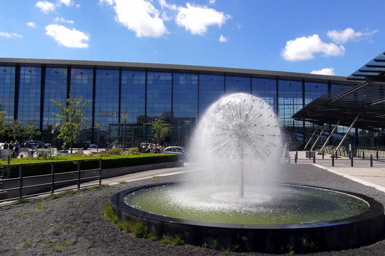 Åbningstider for Sixt Biludlejning Københavns Lufthavn: Sixt biludlejning – Hvornår er der åbent og lukket? - 2