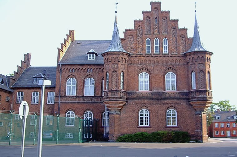 Åbningstider for Stark Roskilde – Hvornår er der åbent og lukket? - 2