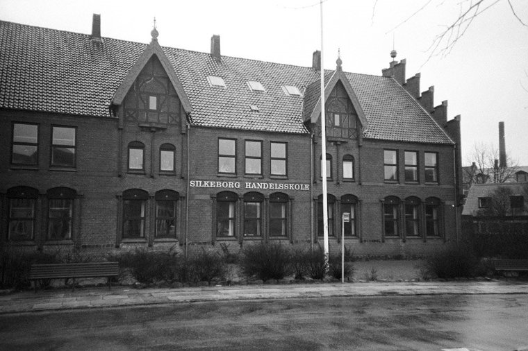 Åbningstider for Super Best MENY Christian d. VIII Vej 8 – Hvornår er der åbent og lukket? - 1