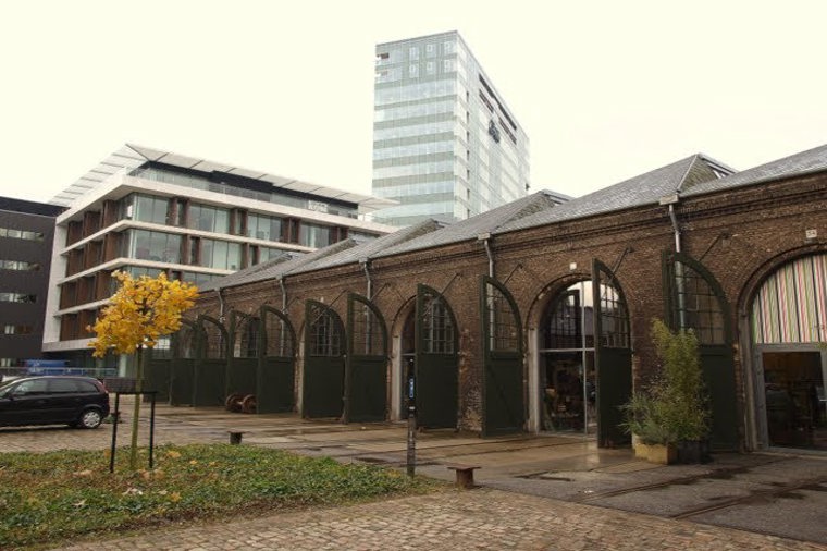 Åbningstider for Tommy Hilfiger HILFIGER DENIM STORE – Hvornår er der åbent og lukket? - 1