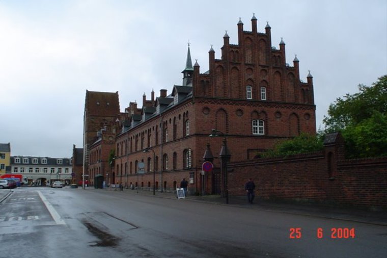 Åbningstider for Uno Roskilde – Hvornår er der åbent og lukket? - 1